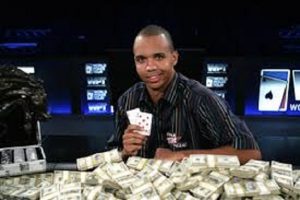 2,176 in Main WSOP, Ivey & DNegs are Out, Grinder’s Dream Lives On