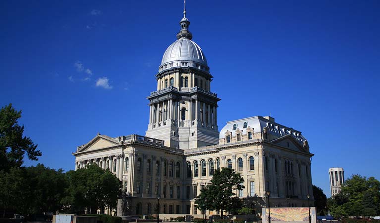 Illinois Senate Passes online Poker Bill