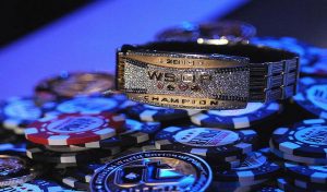 Bonomo Wins $10,000 Heads-Up No-Limit Hold’em Gig